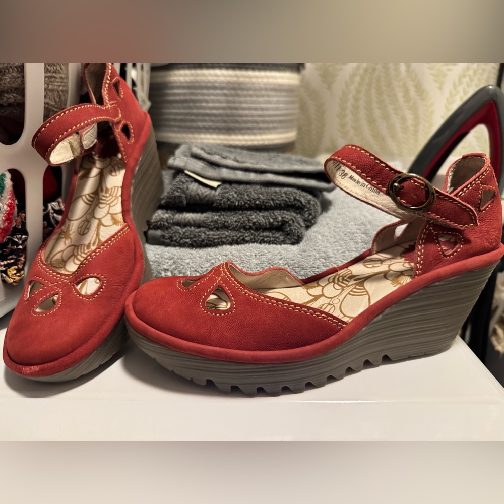 Fly London Red Women's Heels with Cutout Design - Picture 3 of 7